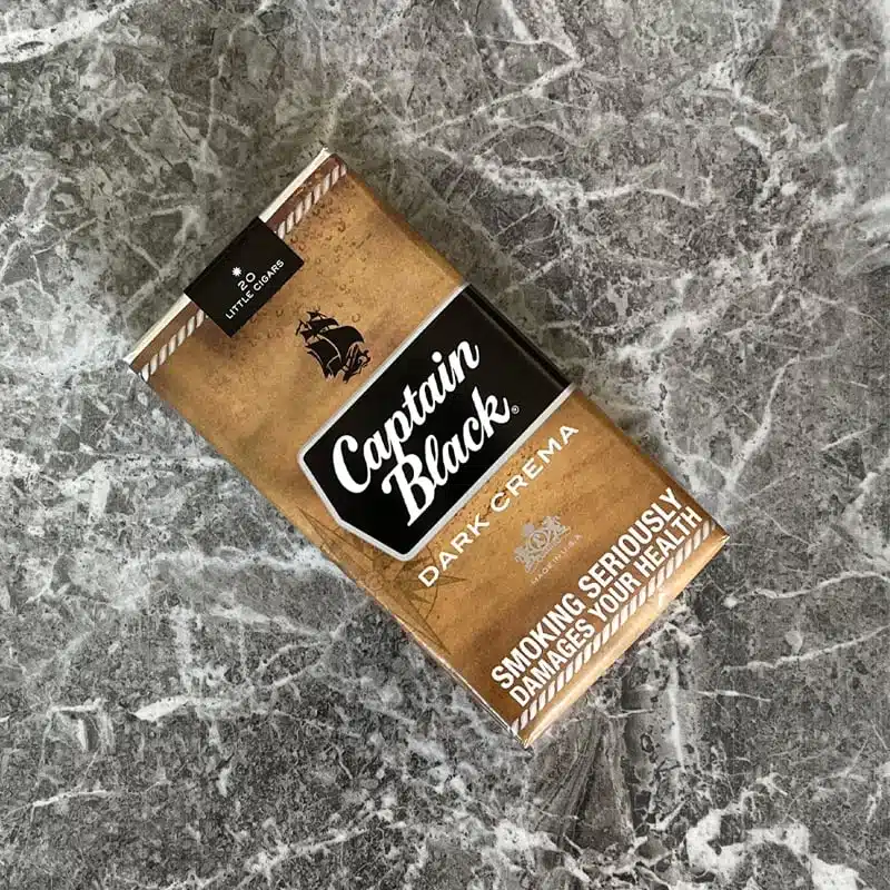 captain-black-dark-crema-cigarette-01.webp