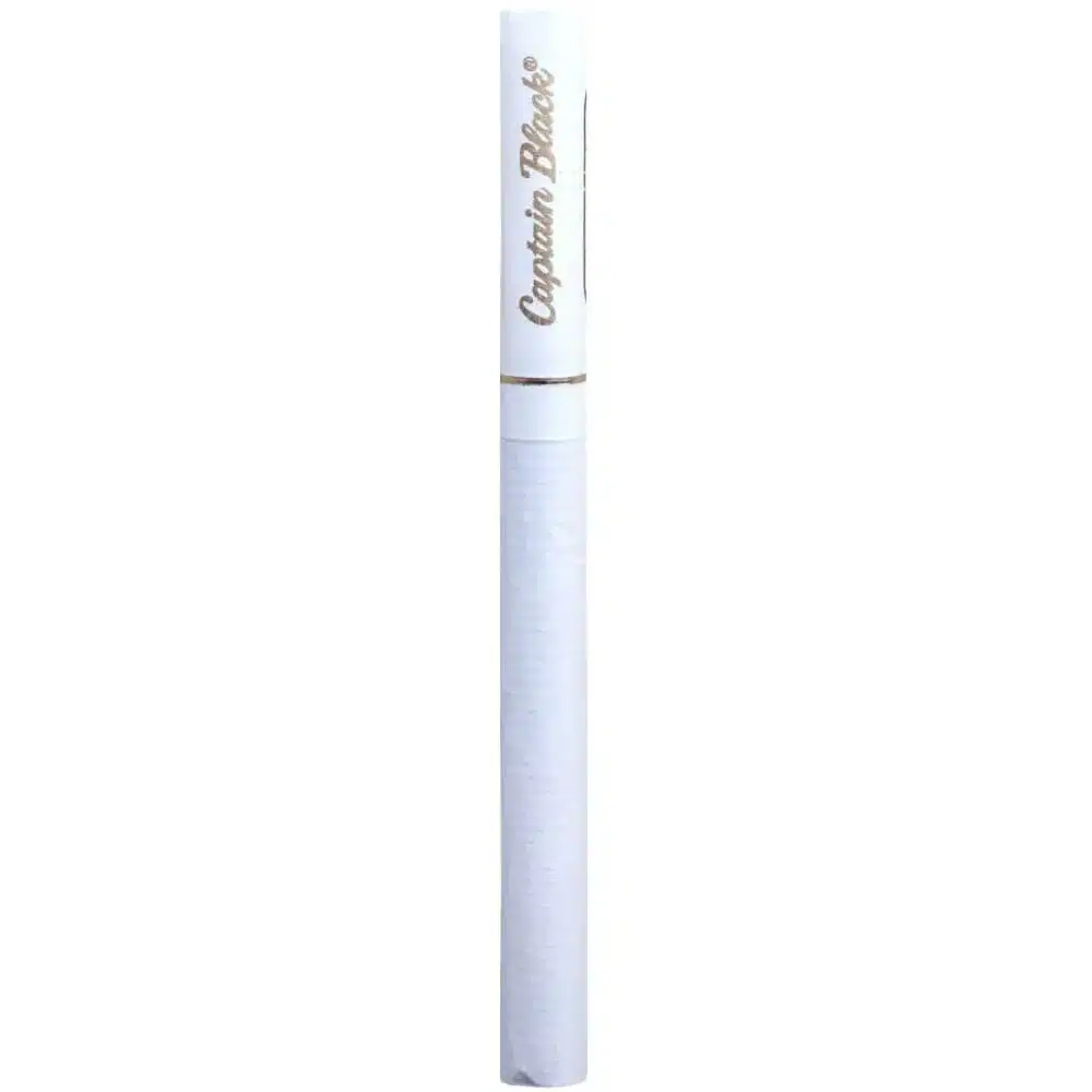captain-black-gold-compact-cigarette-single.webp